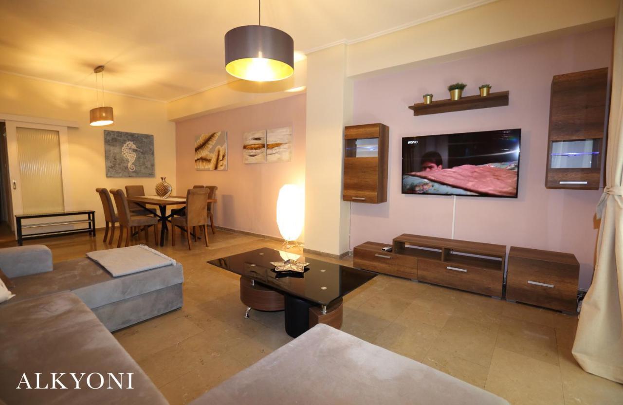 Melma Properties- Alkyoni Apartment By The Sea In Пирея Екстериор снимка